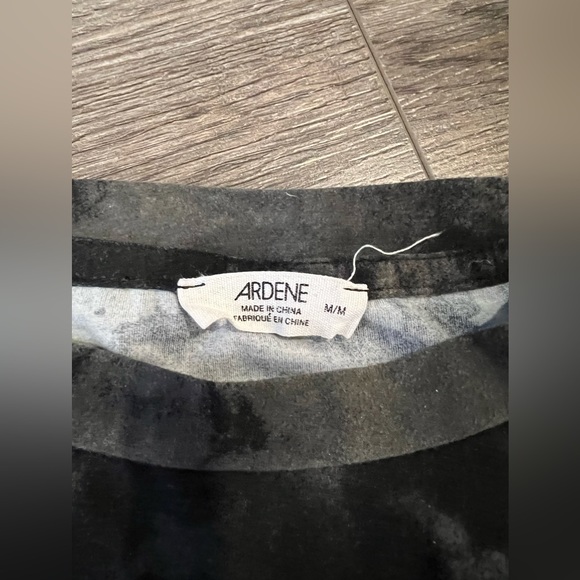 Cropped Tee - Picture 2 of 3